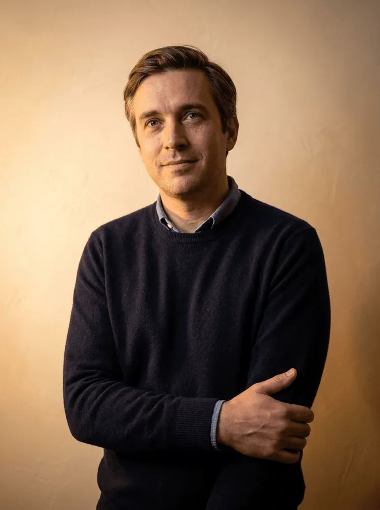Oliver H. &mdash; Senior Account Director · UK